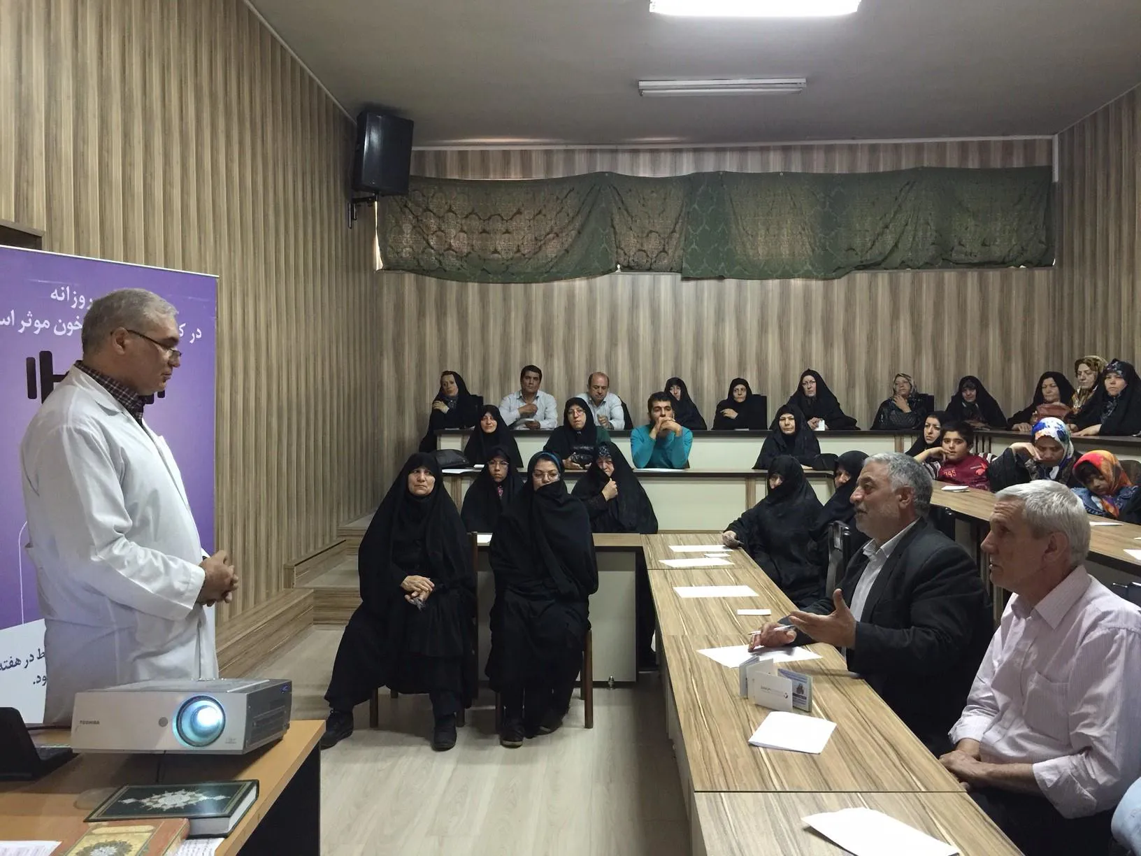 برگزاری کلاس آموزش همگانی رایگان دیابت و روزه داری 