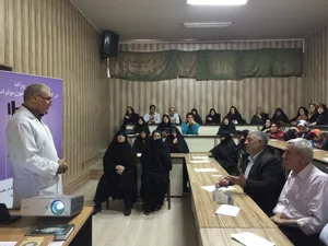برگزاری کلاس آموزش همگانی رایگان دیابت و روزه داری 